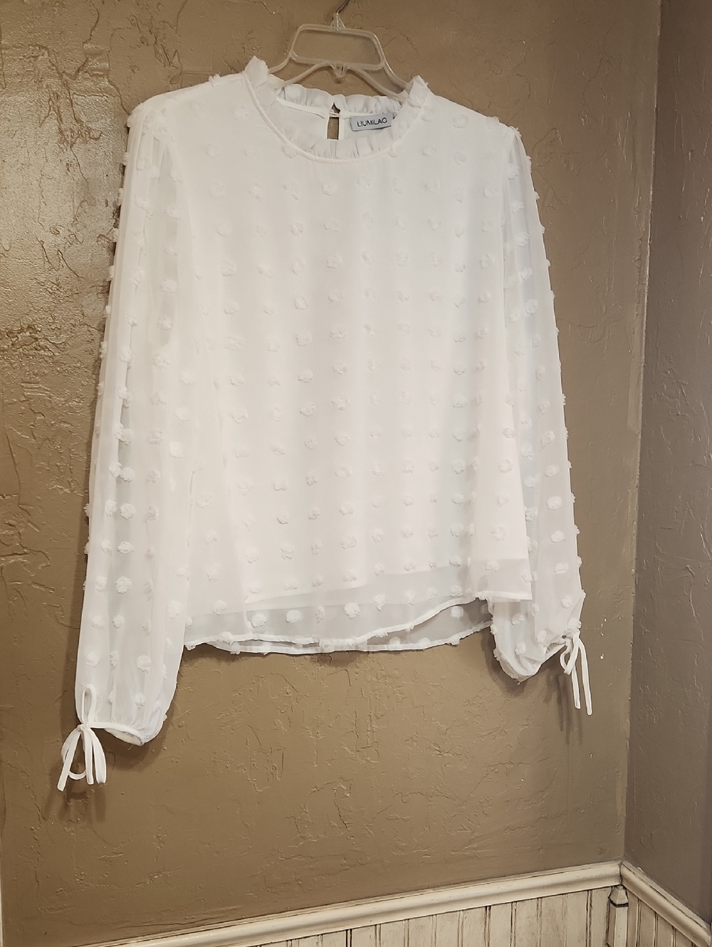 Liumilac White Blouse Size 2XL